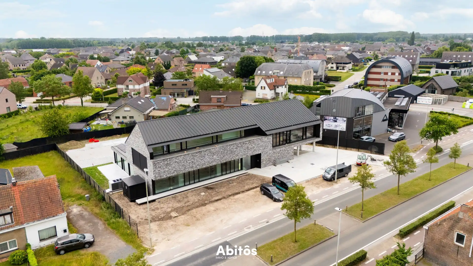 Commerciële ruimte te huur Denen 10 - 9080 Lochristi