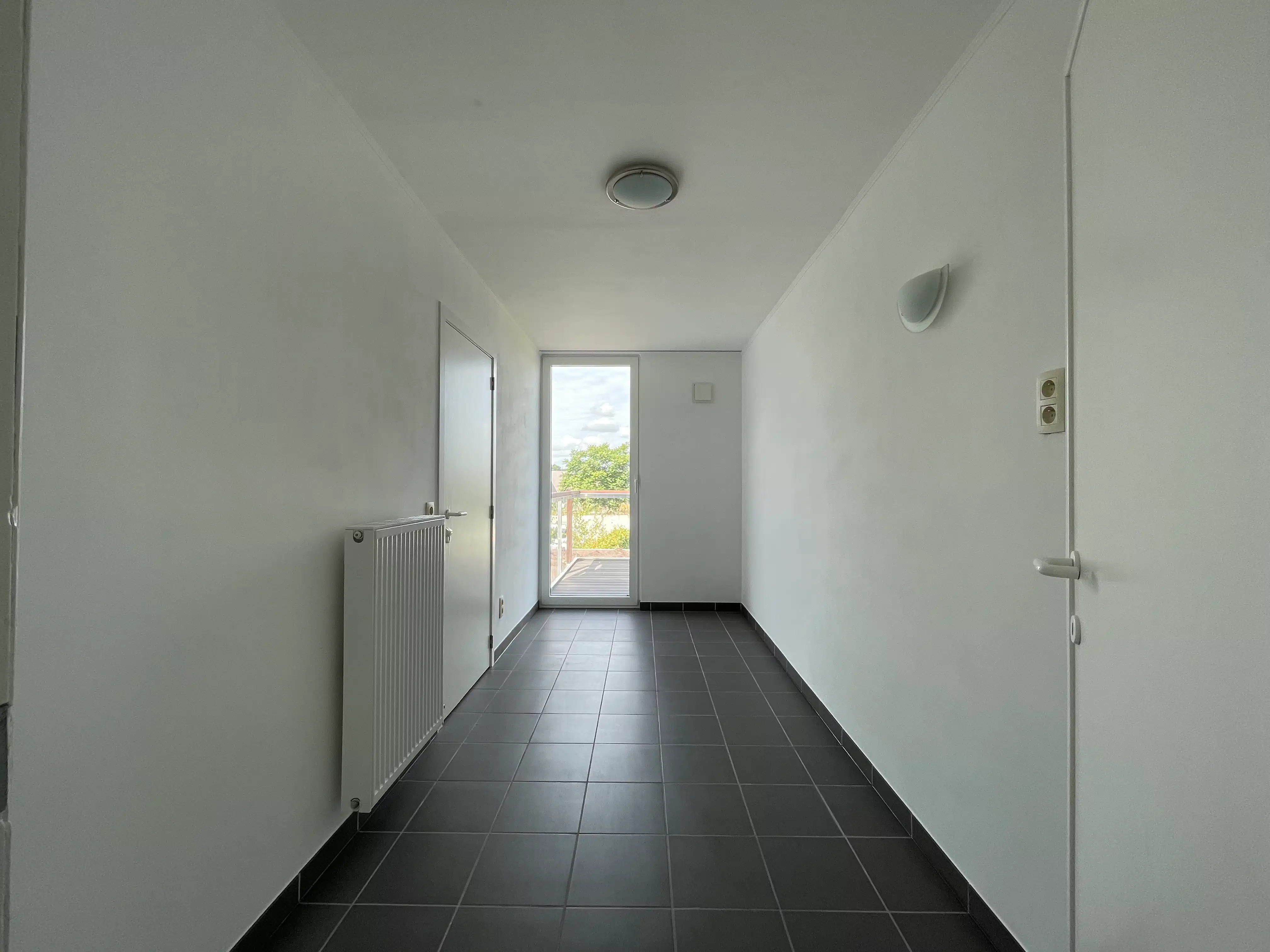 Energiezuinig 2-slaapkamerappartement met terras en parking foto 12