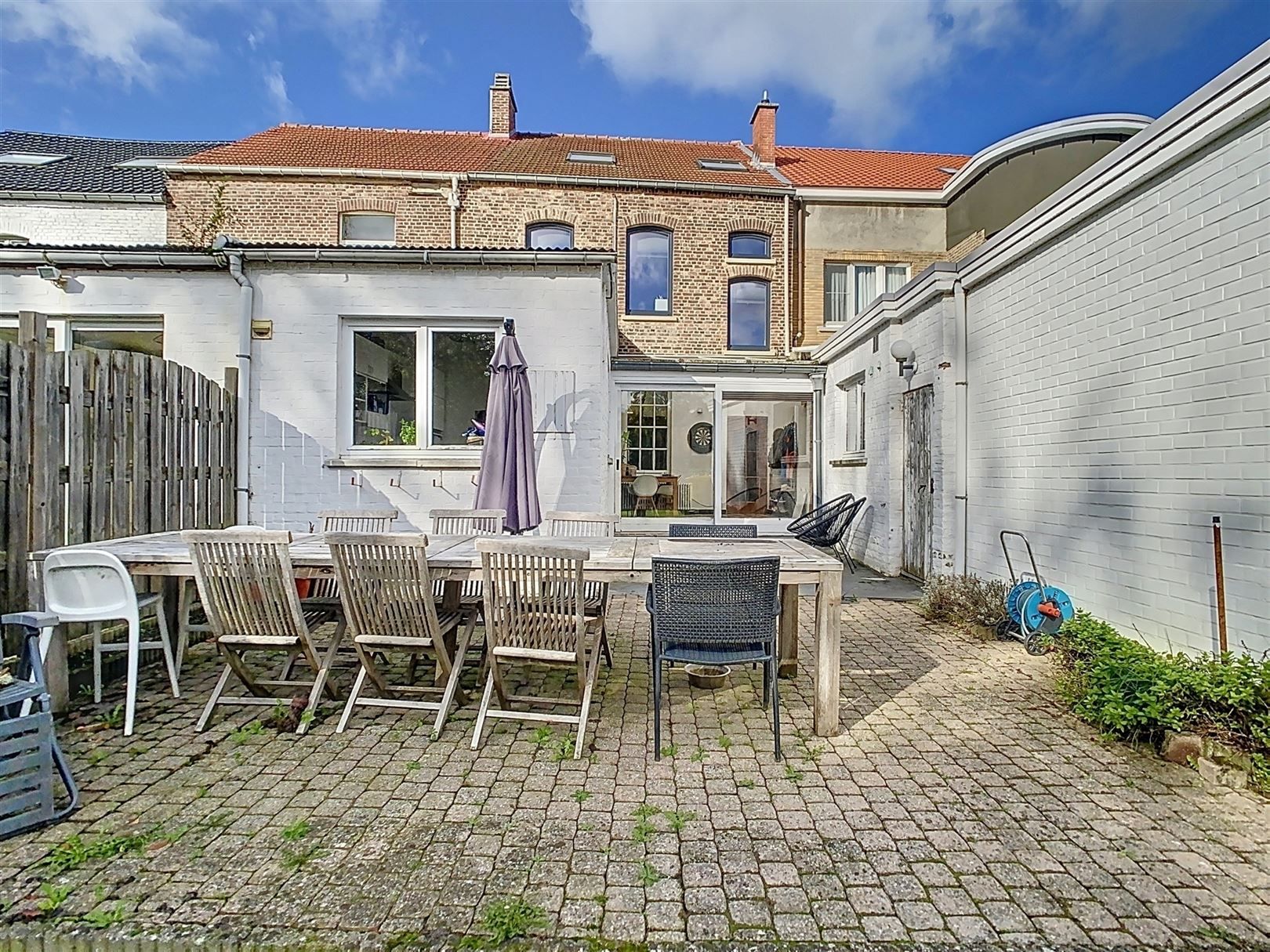 Ruime stadswoning, 4 slpks, 2 bdks, tuin, bijgebouw, 4a 46ca foto 2