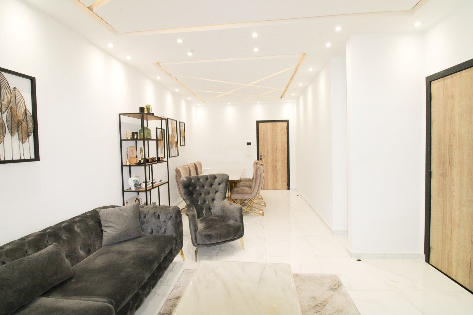 Instapklaar wonen in Schoten: moderne woning met 3 slaapkamers, tuin en inpandige garage te koop! foto 5