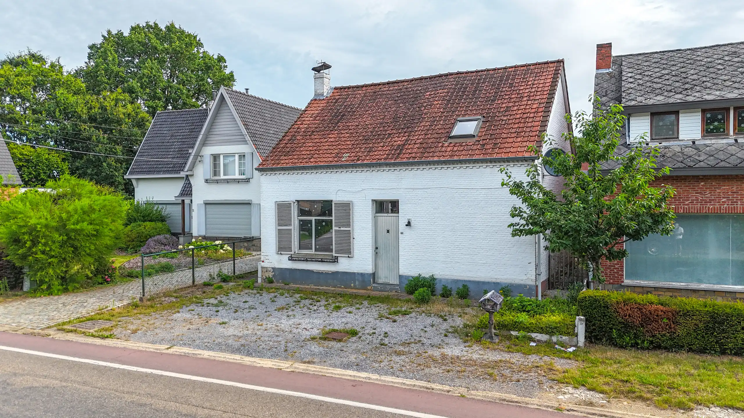 Renovatiepand met ruime living en mooi perceel van 6+ are! foto 23