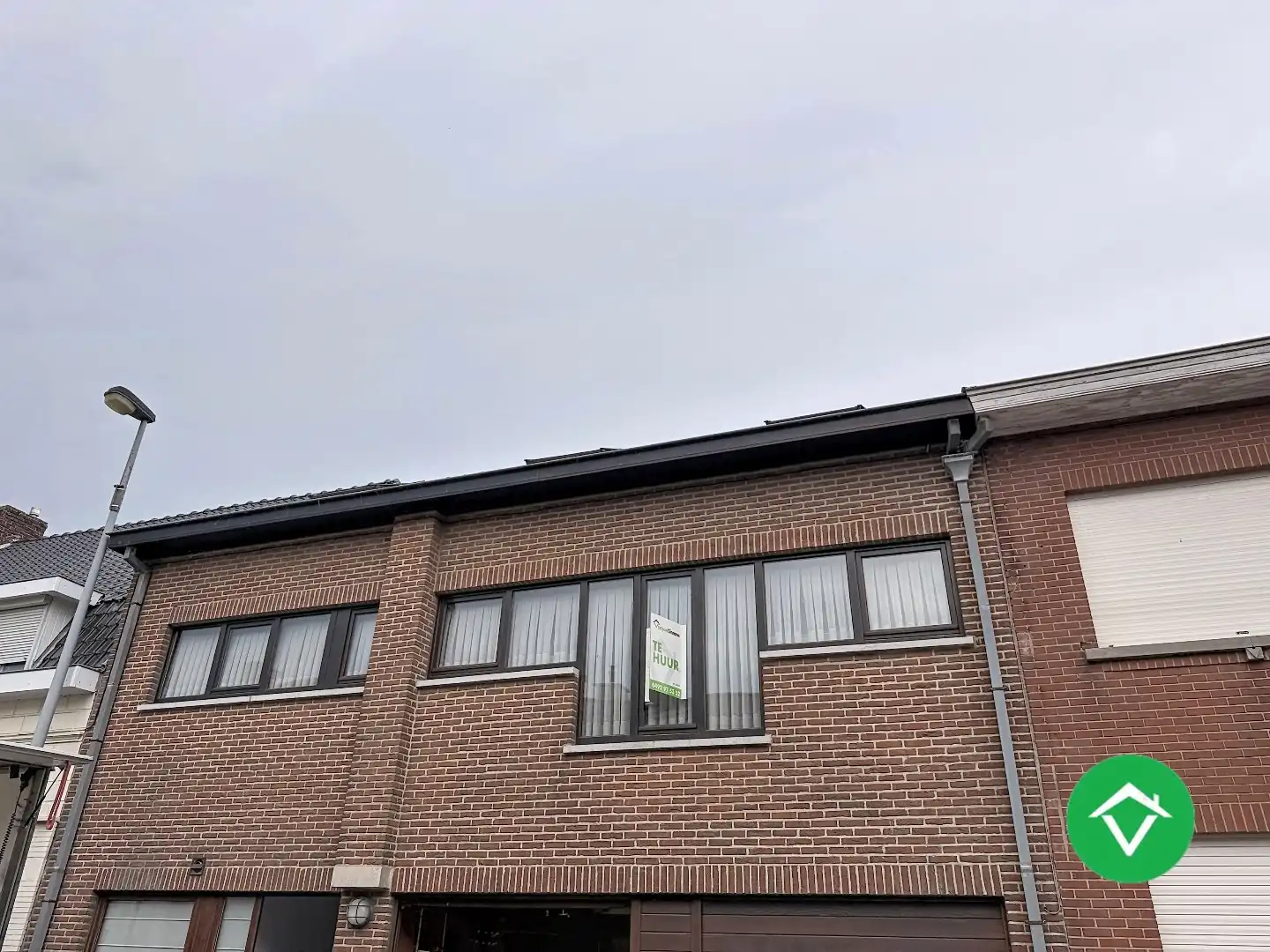 Duplex appartement met 2 slaapkamers groot terras en garage te Handzame foto 2