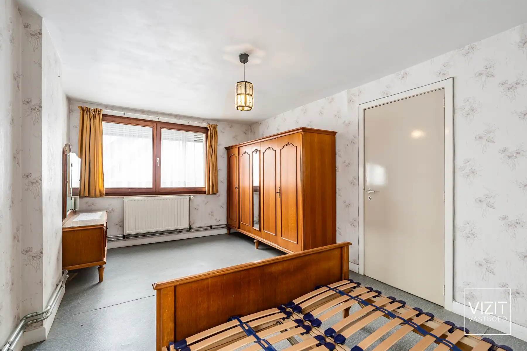 Halfopen woning met tuin en garage foto 20