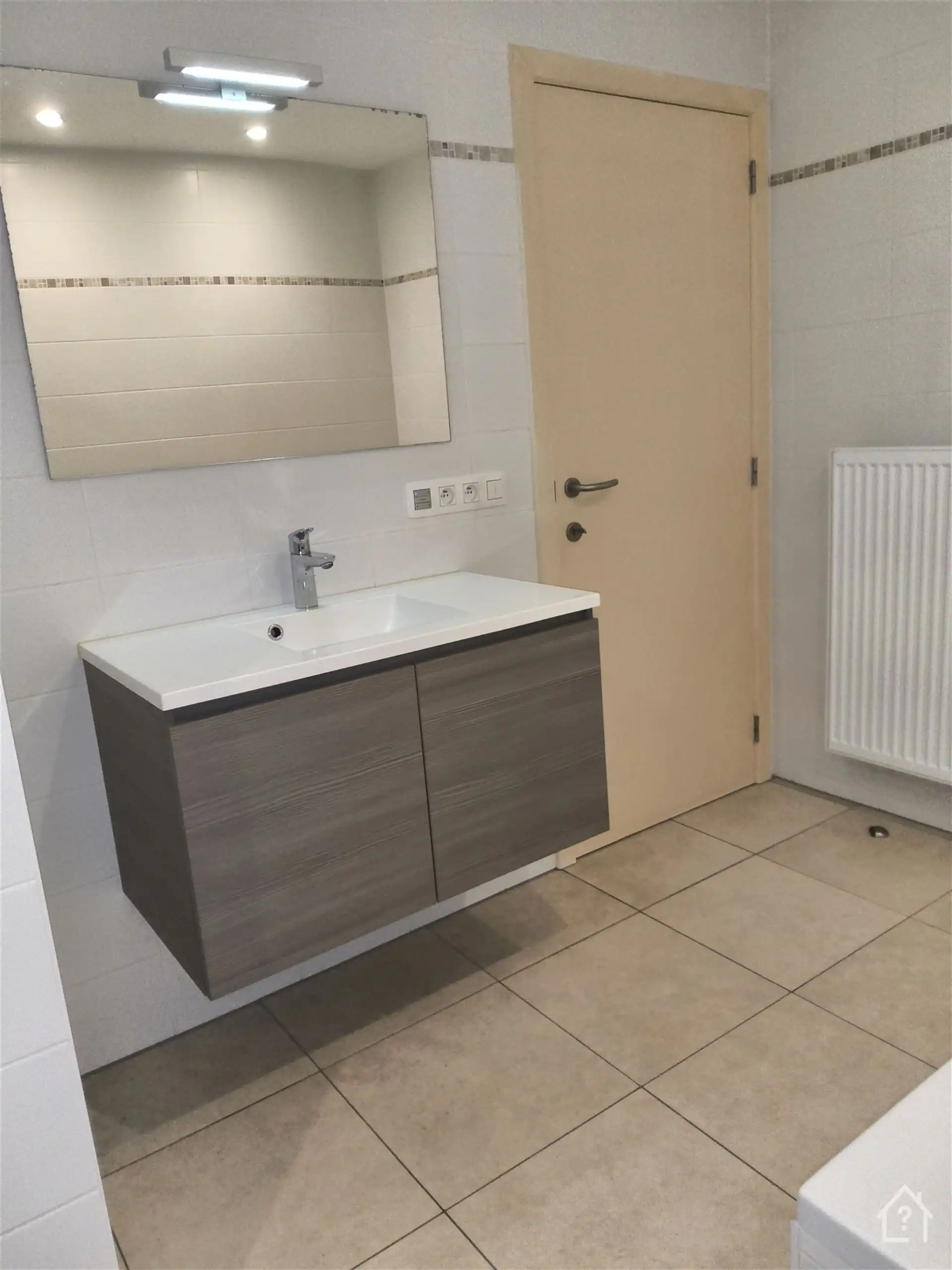 2 slaapkamer appartement met privatieve tuin en 2 parkings foto 11