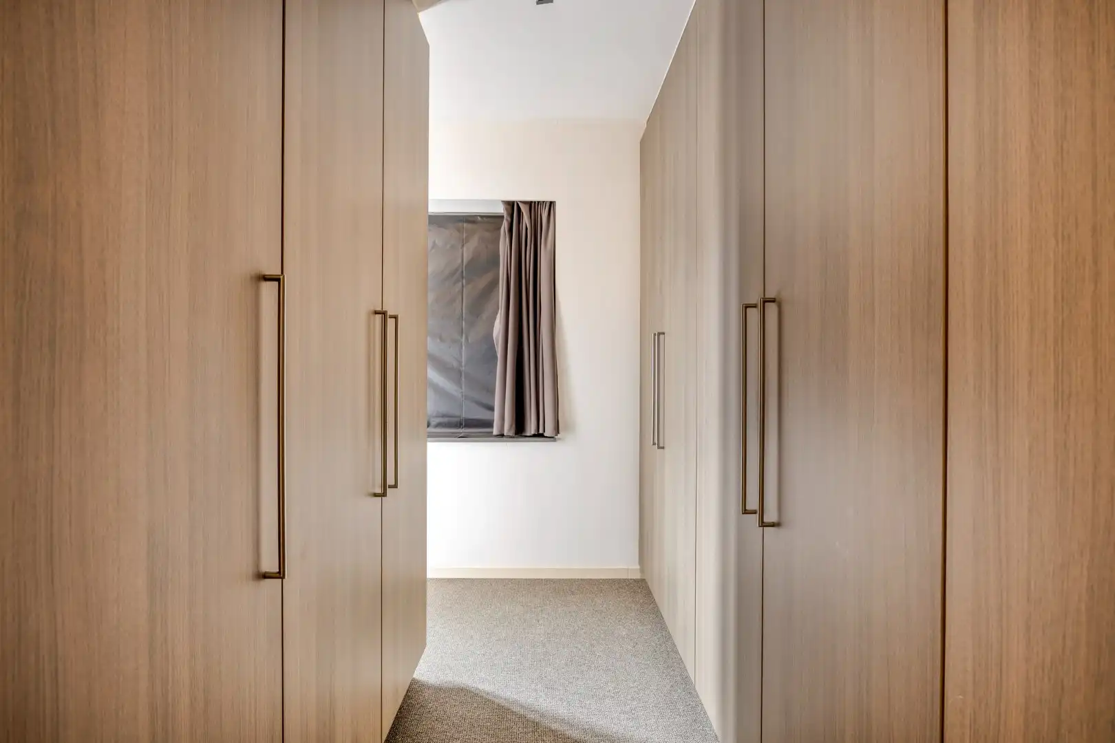 Unieke opbrengsteigendom met commercieel gedeelte en 2 ruime appartementen !  foto 23