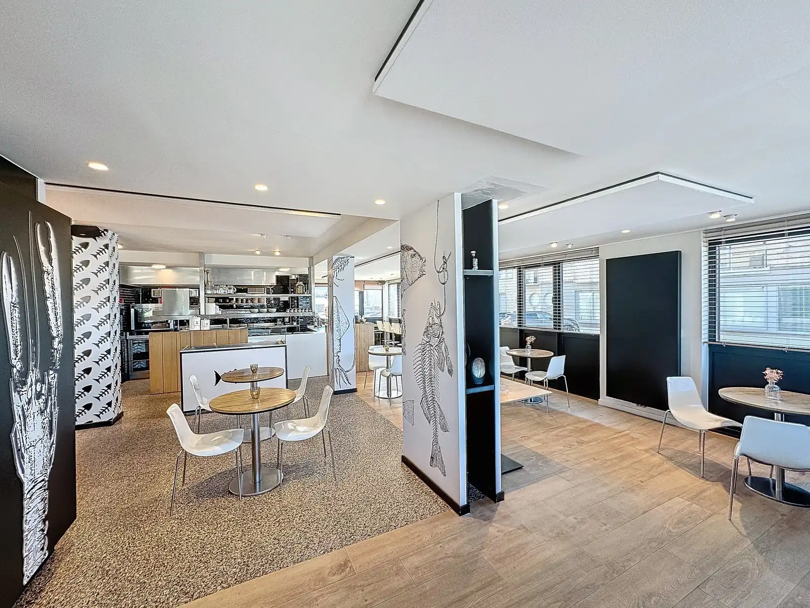 Uniek & exclusief aanbod: instapklaar (zo goed als nieuw) HANDELSPAND, inclusief de VOLLEDIGE inboedel TE HUUR op de zeedijk te Zeebrugge! foto 7