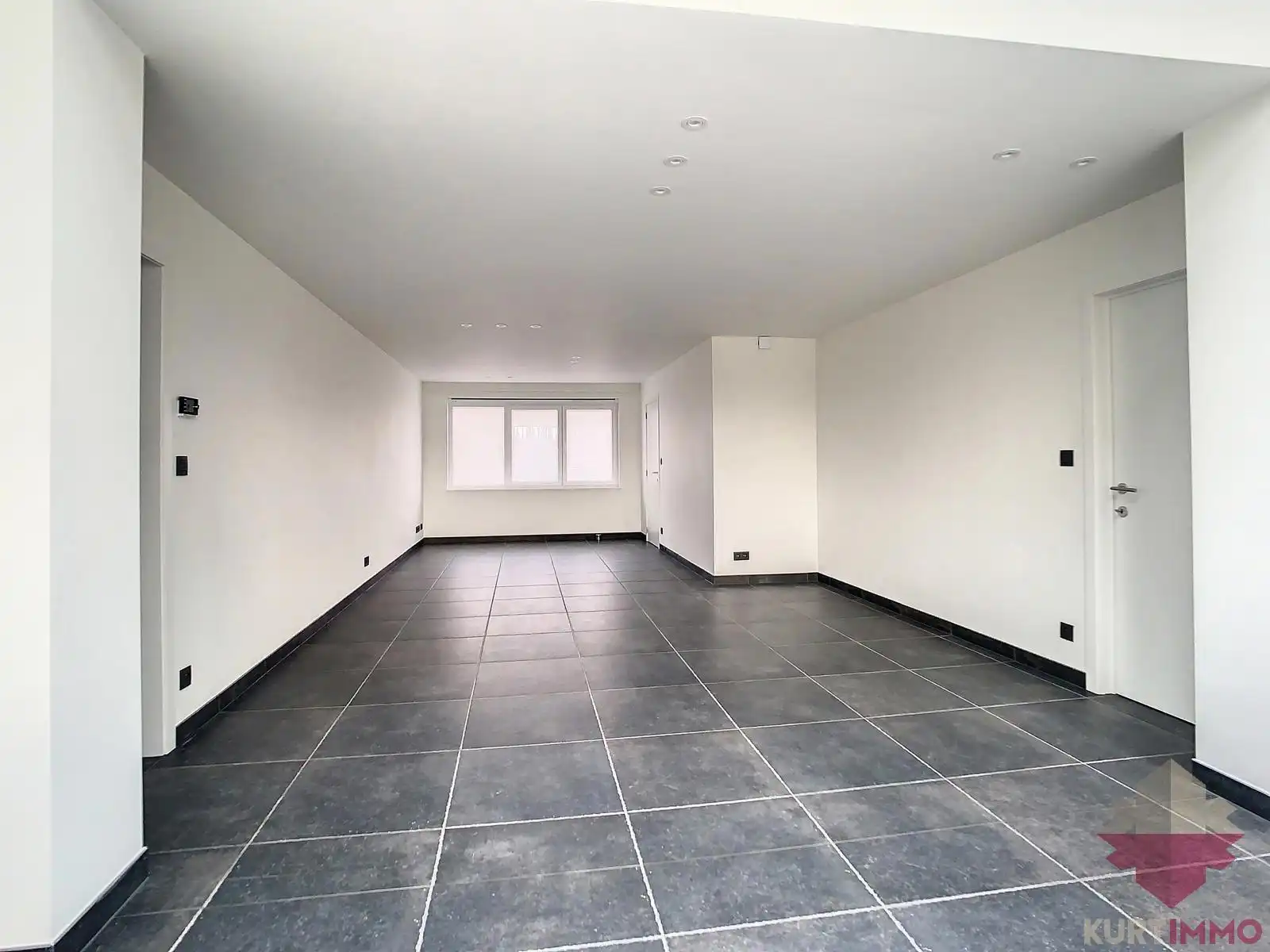 Prachtig gerenoveerde woning met 5 SLPK én tuin! foto 5