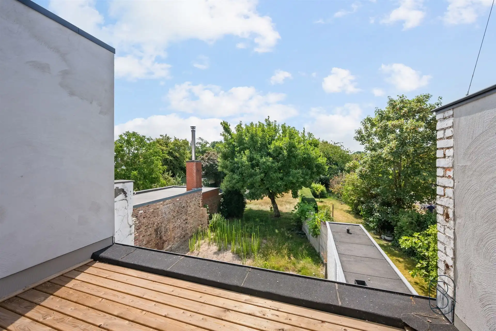 Tof gerenoveerde woning met mooie tuin, pal in het centrum! foto 13