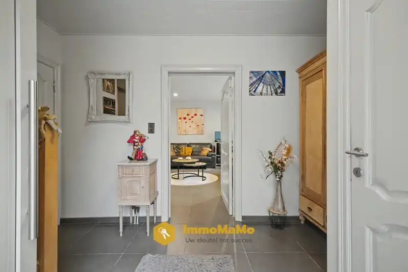 HALFOPEN BEBOUWING MET 3 SLAAPKAMERS EN RUSTGEVENDE TUIN TE KOOP IN WACHTEBEKE foto 3