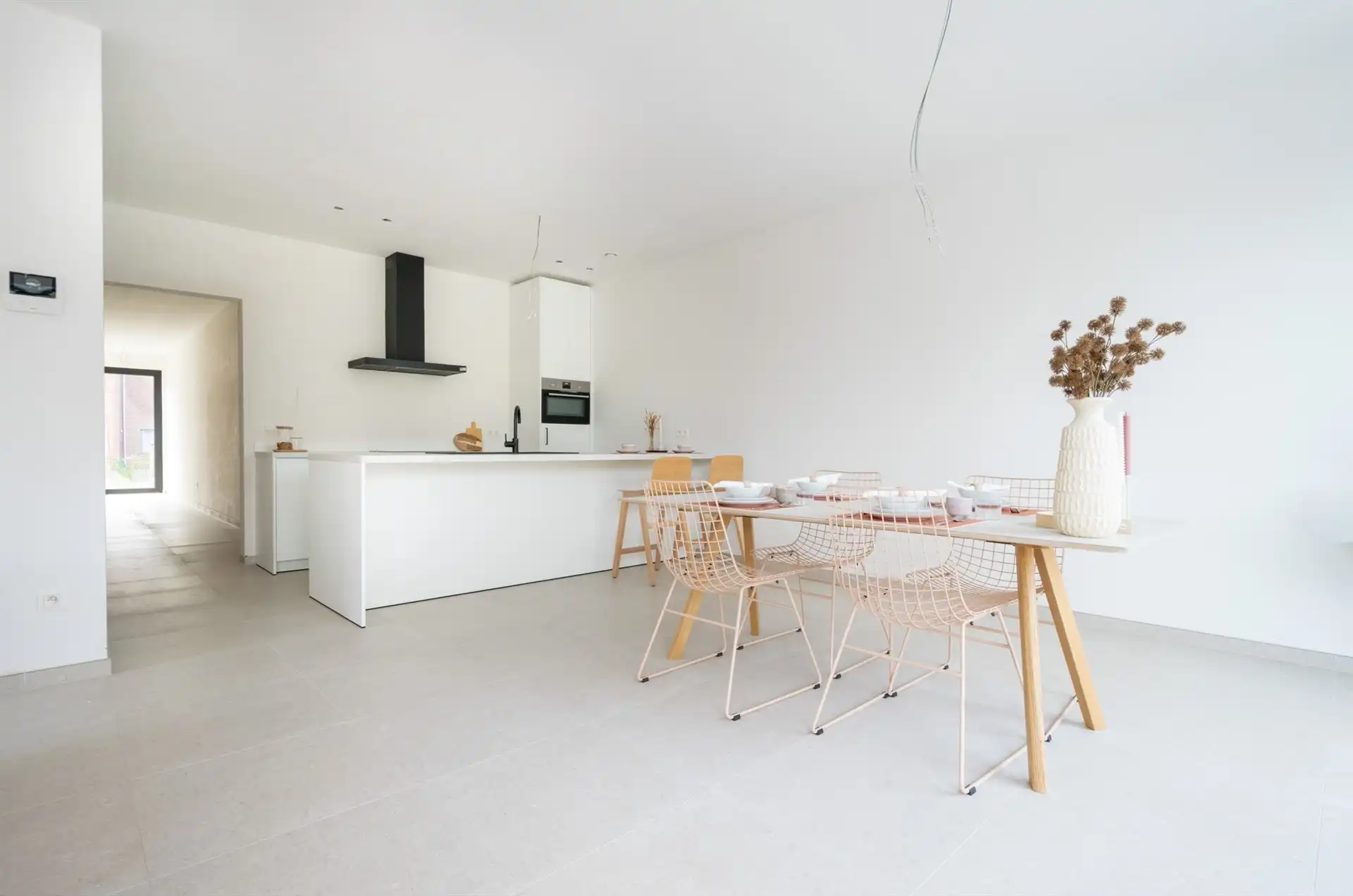 Ruim gelijkvloers appartement met 2 slaapkamers en terras + tuinzone aan de achterzijde (128m²) foto 3