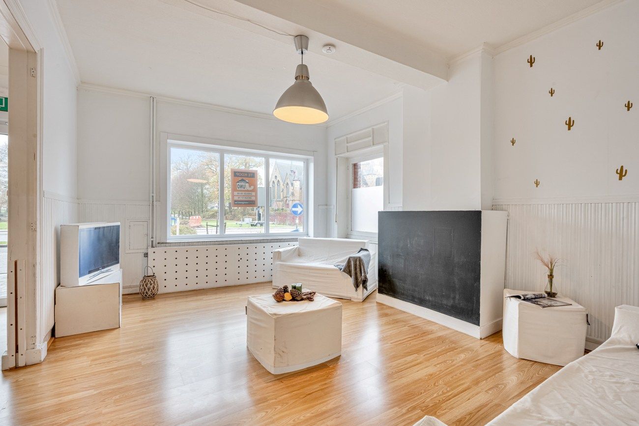 Karaktervolle Gezinswoning met Potentieel in Centrum Herzele! foto 4