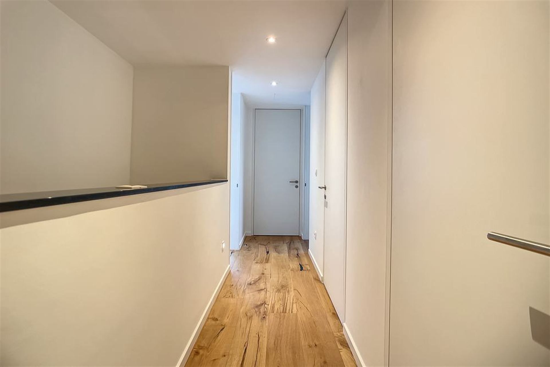 Moderne villa met 5 slaapkamers foto 27