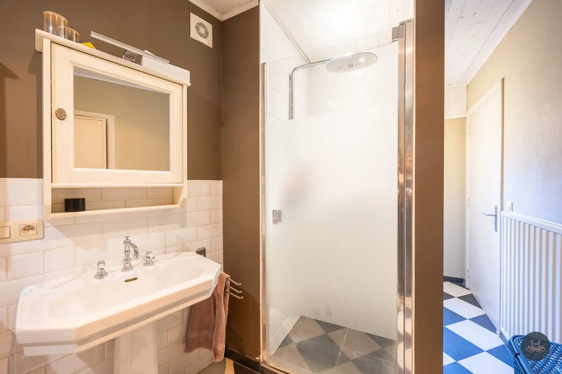 Leuke en ruime woning in centrum Tremelo foto 21