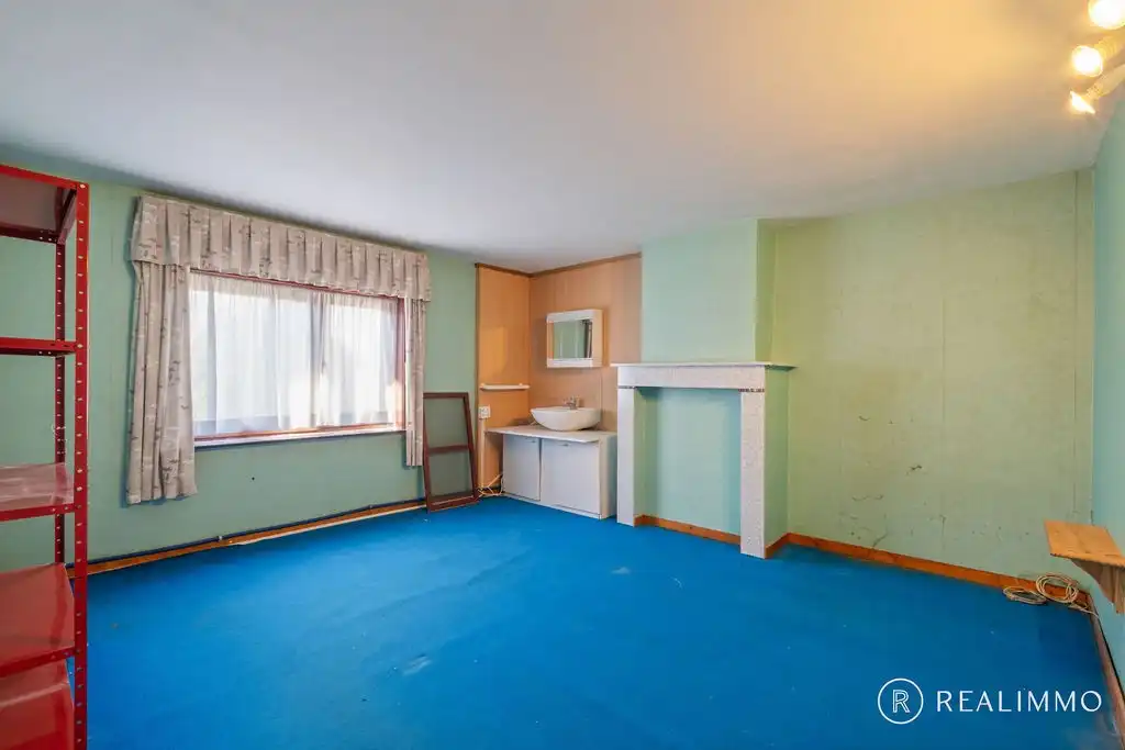 Renovatieproject met uitbreidingsmogelijkheden in rustige straat foto 11