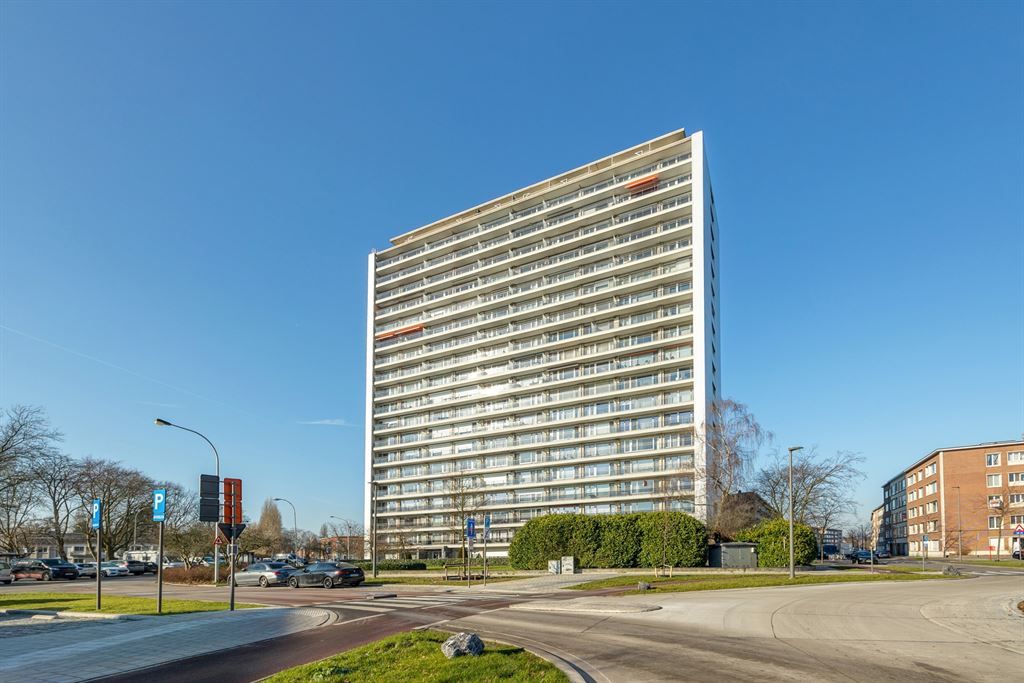 Lichtrijk appartement met panoramisch zicht foto 22