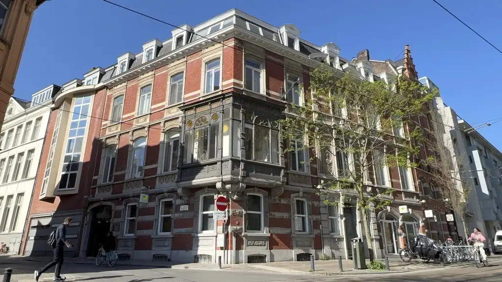 Commercieel kantoor te huur in centrum Gent foto 23