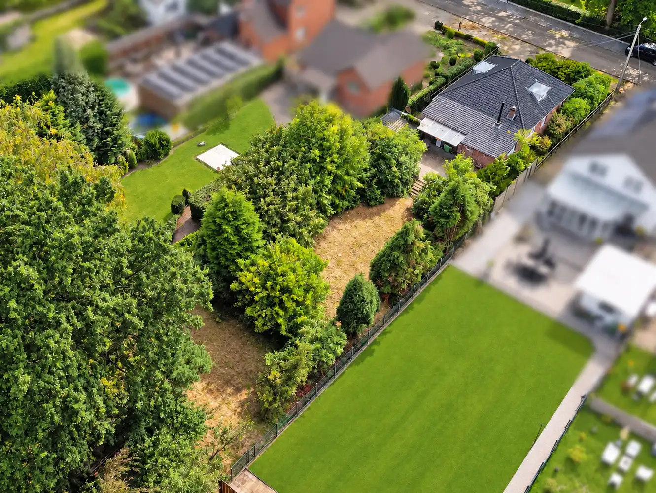 Charmante, te renoveren woning met veel potentieel gelegen in het prachtige Neerharen foto 5
