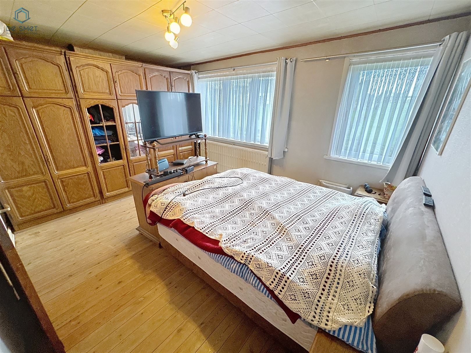 Rustige woning met handelsruimte/loods, 2 slaapkamers en dubbele garage in Beert foto 8