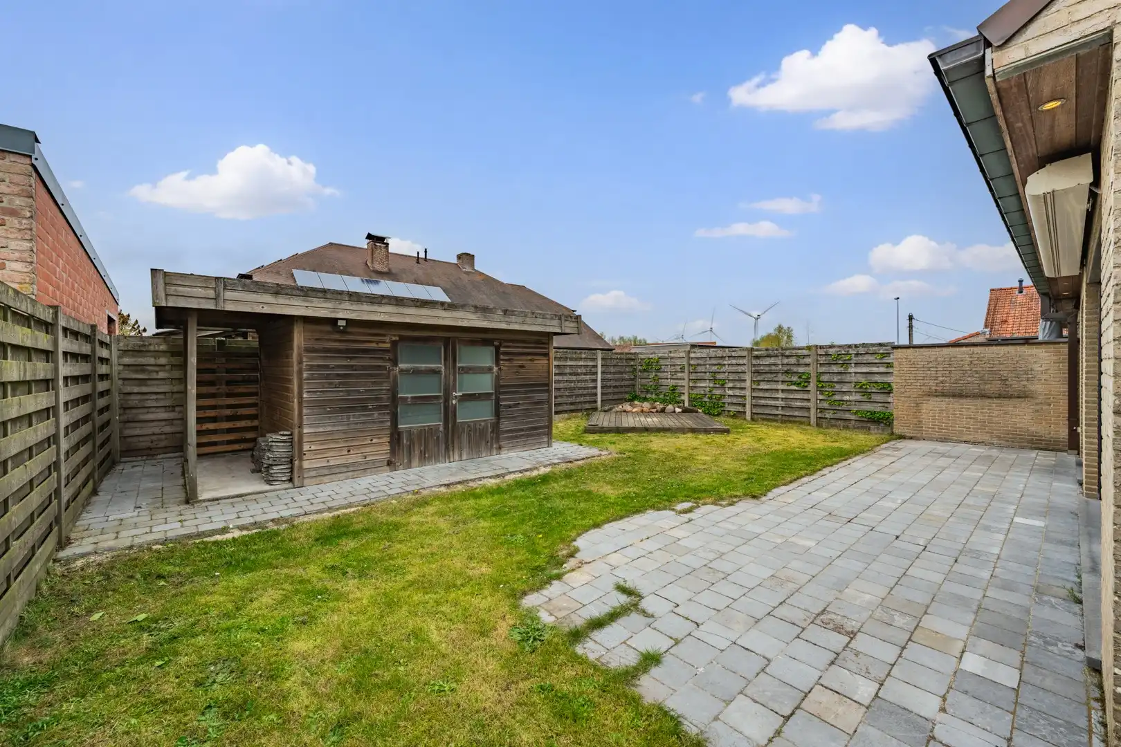 Ruime instapklare gezinswoning met zonnige tuin foto 20