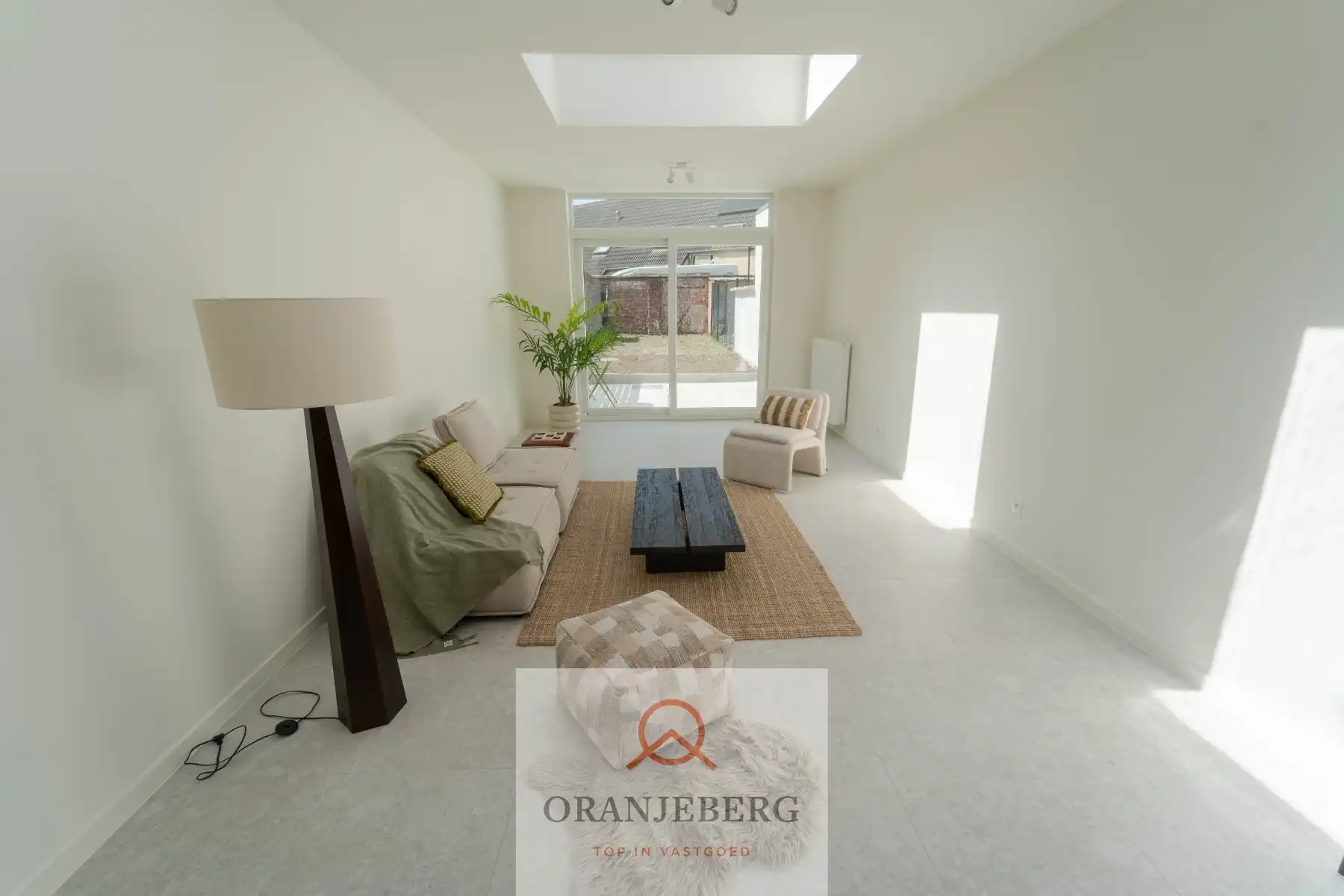 Lichtrijke gerenoveerde woning foto 11