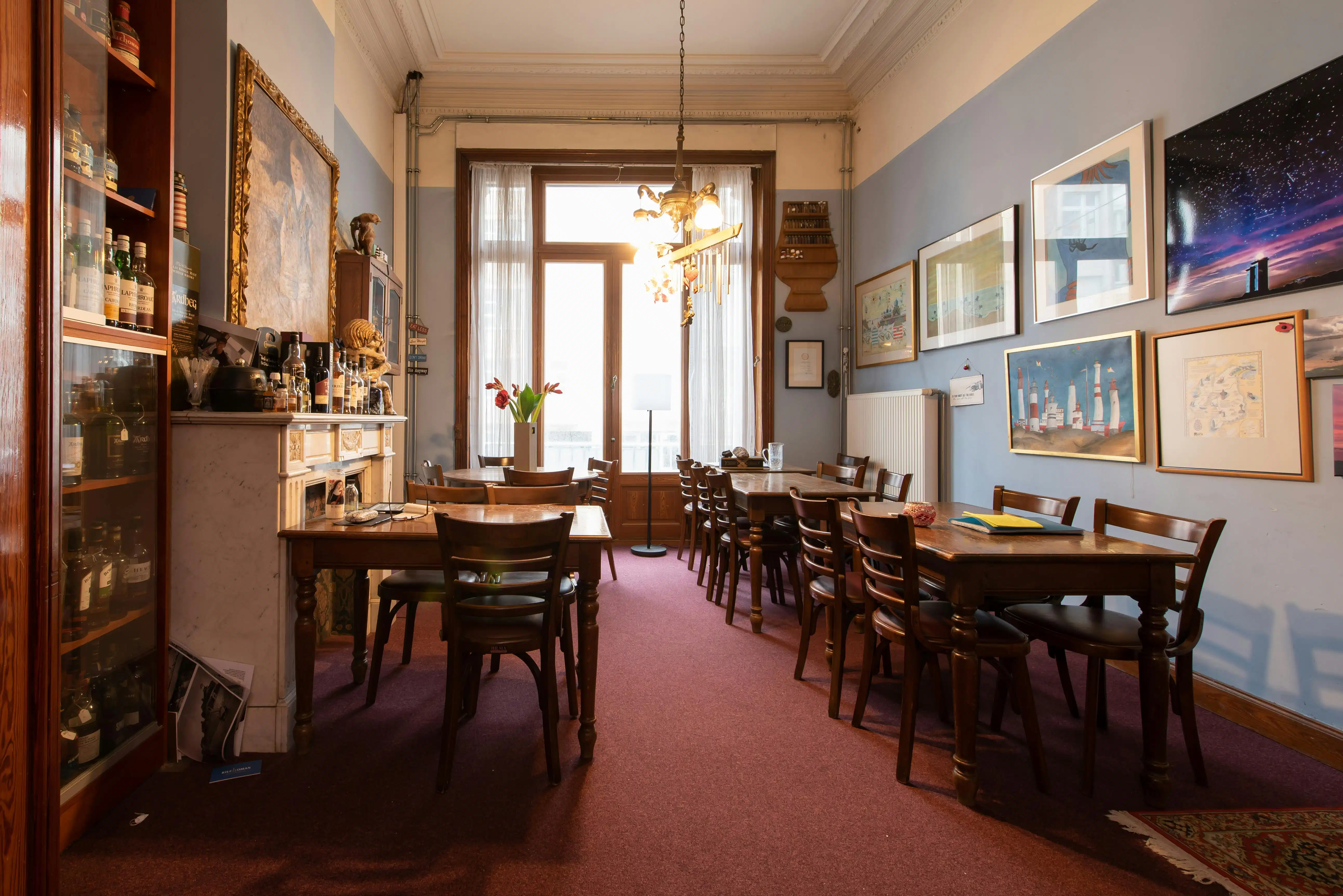 Charmante burgerwoning te koop te Oostende foto 3