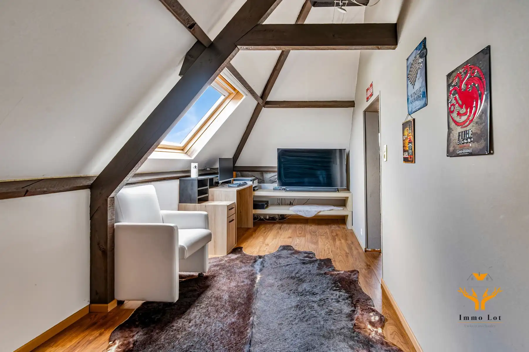 Halfopen bebouwing met tuin en garage in centrum Kalken foto 18