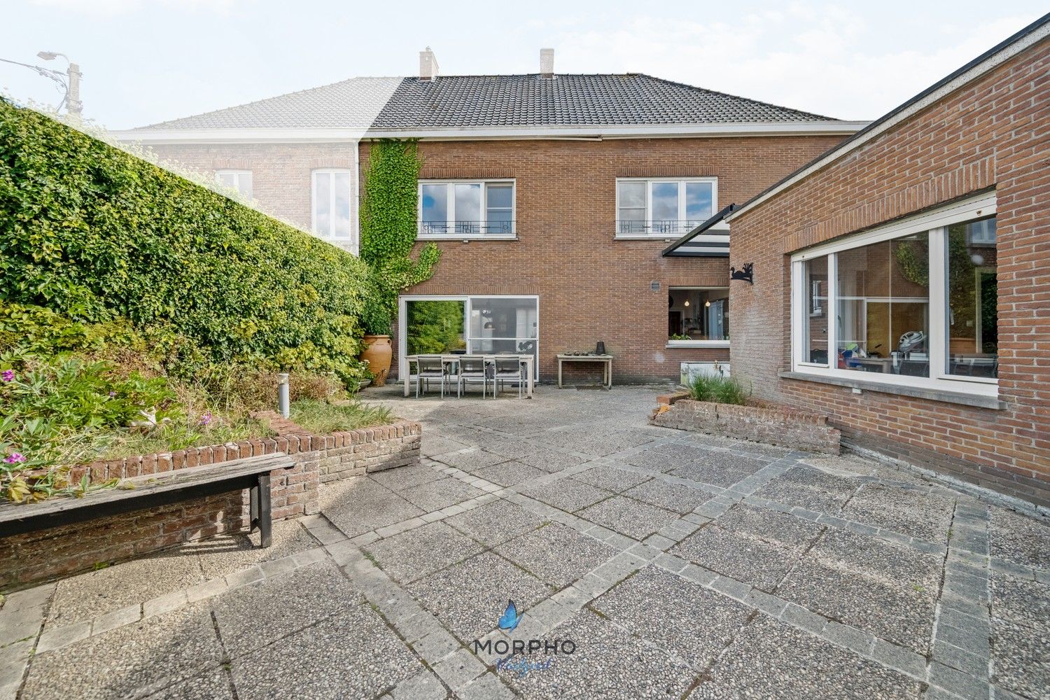 Charmante hoekwoning met karakter en historische uitstraling in hartje Ruddervoorde foto 26