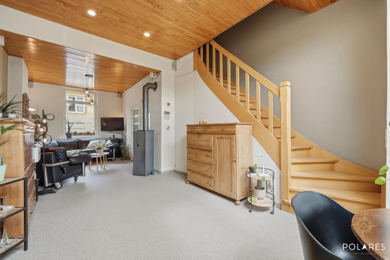 Ruime woning met 4 slaapkamers op toplocatie foto 7