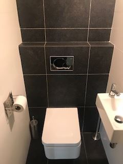 Mooi en ruim appartement met 2 slk, berging en gesloten garage aan het centrum van Genk! foto 8