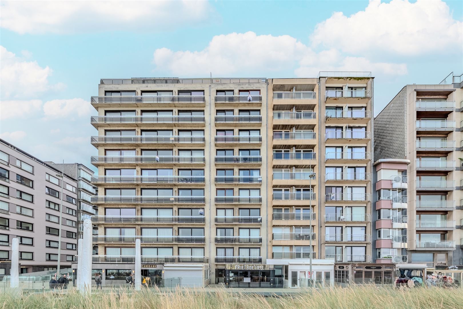 appartement met frontaal zeezicht foto 3