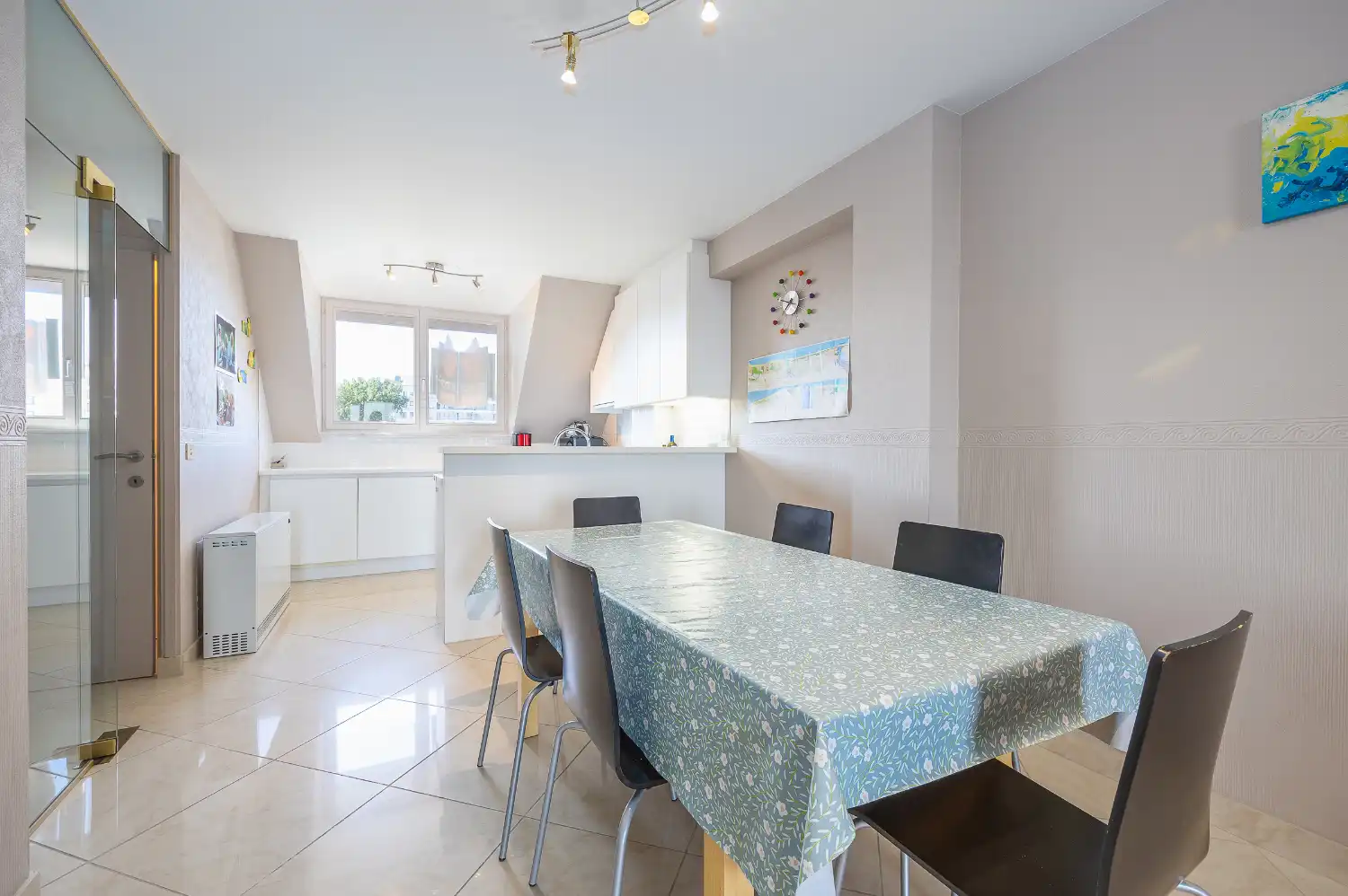 Uiterst ruim duplex-appartement op fantastische ligging foto 10