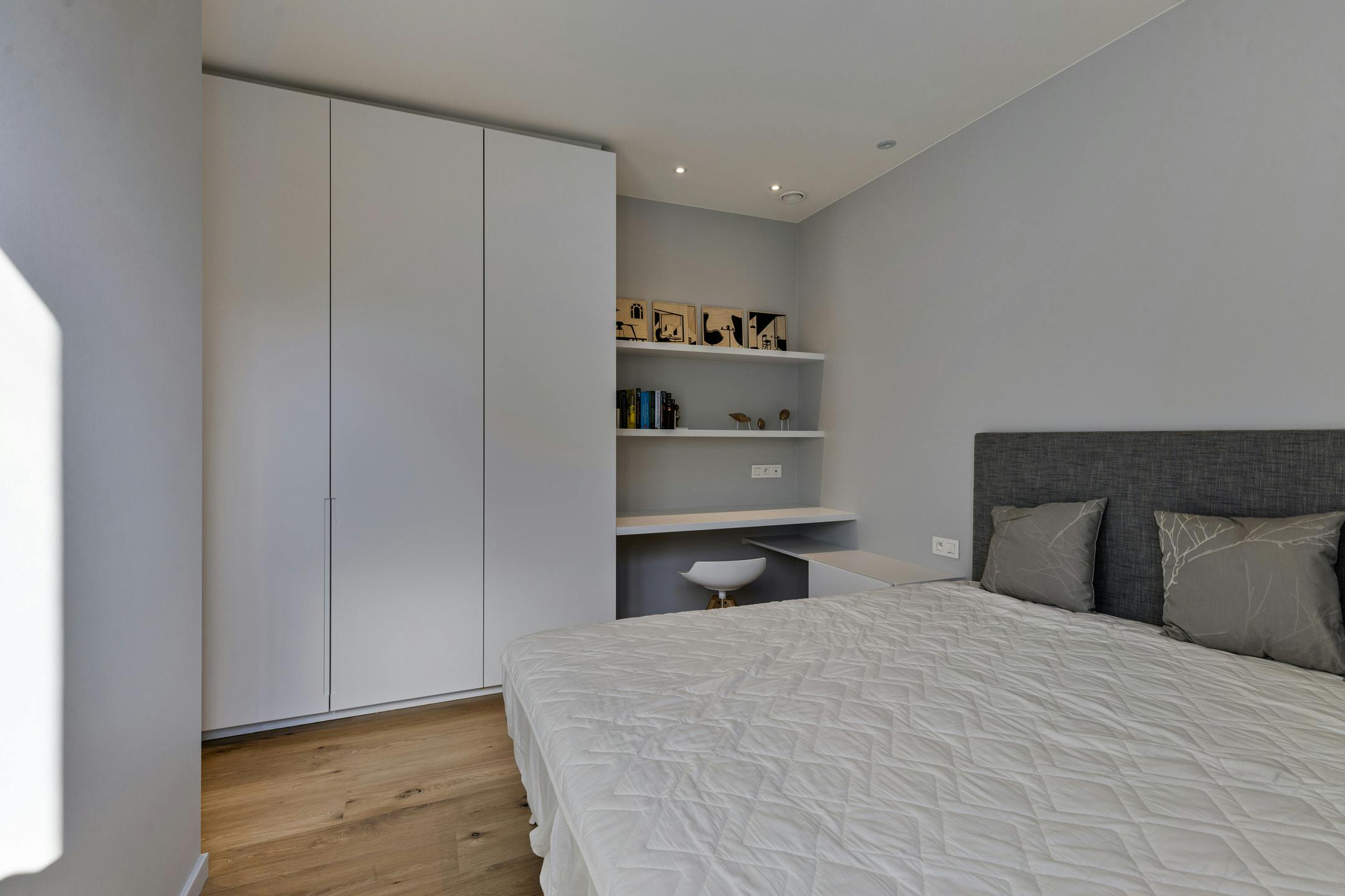 Recent appartement vlakbij zee met 2 slaapkamers in Sint-Idesbald foto 8