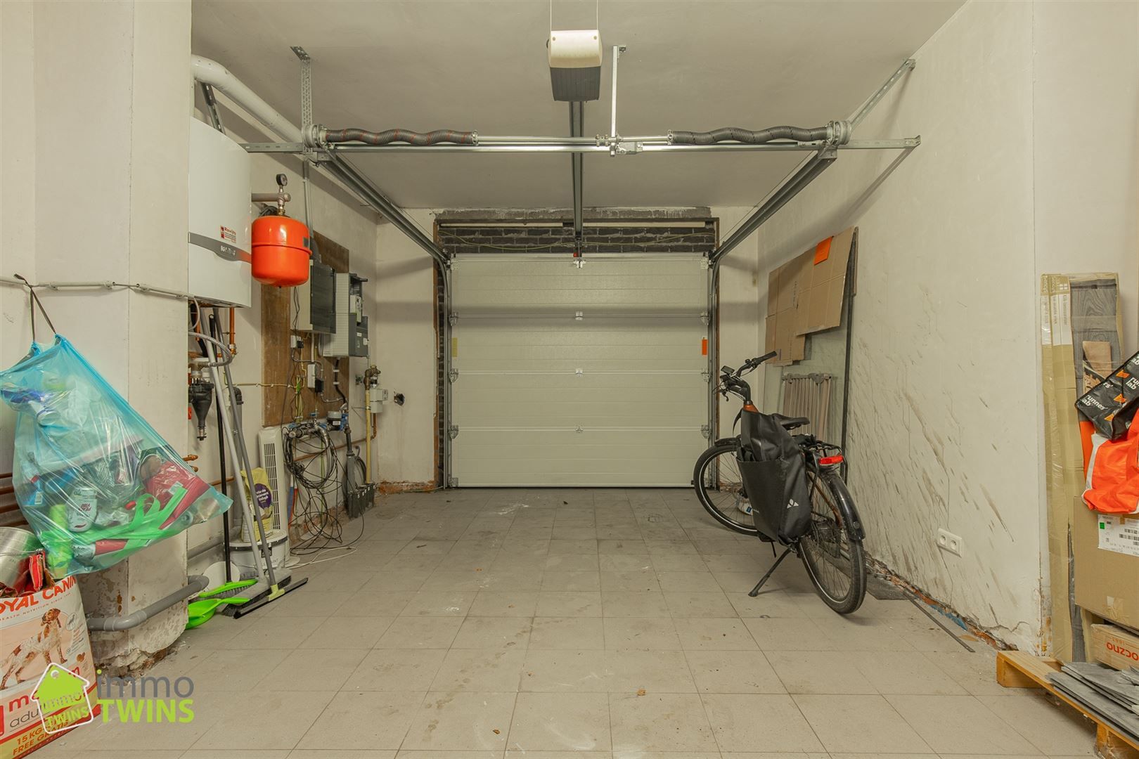 Ruime en lichtrijke gezinswoning met zonnige tuin en inpandige garage in Lebbeke foto 27