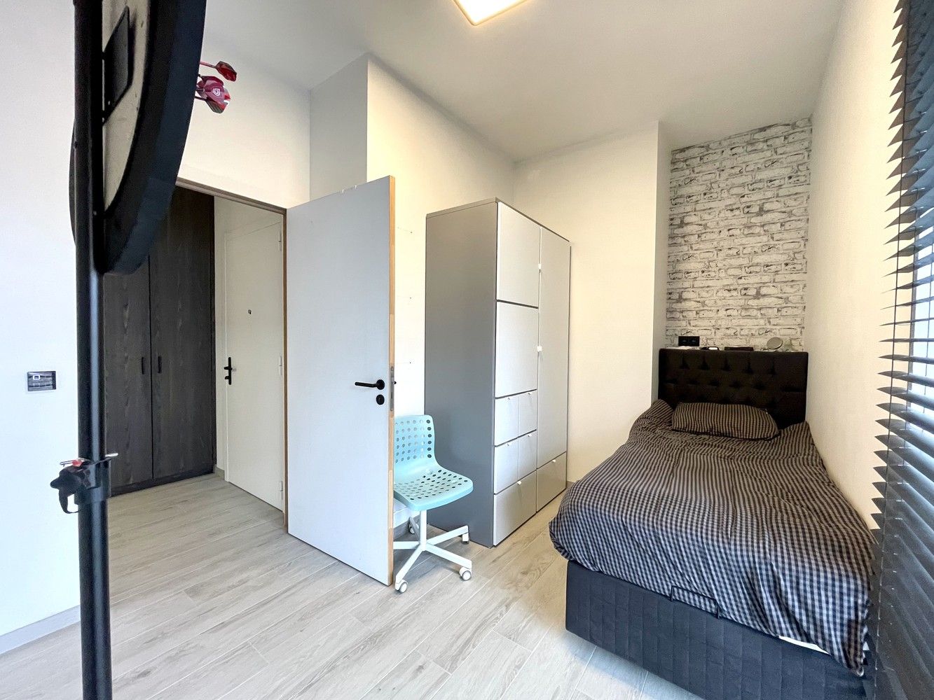 Exclusief gelijkvloers appartement met 3 slaapkamers foto 20