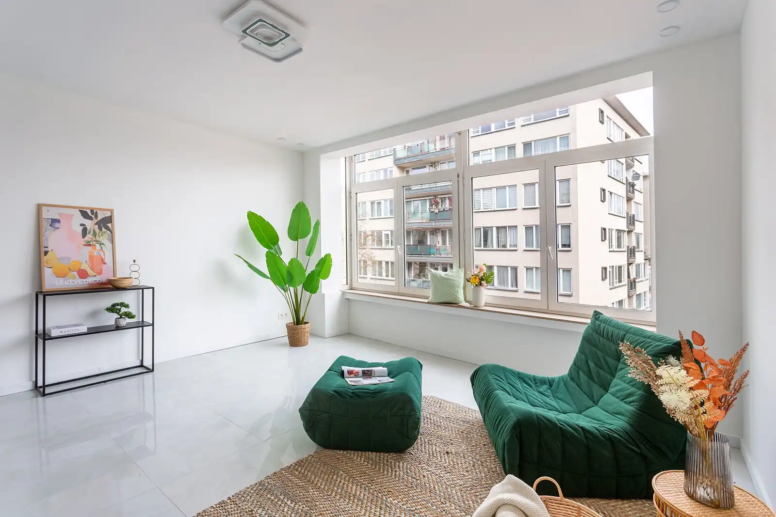 Recent gerenoveerd app. met 2 slpks en 2 terrassen foto 6