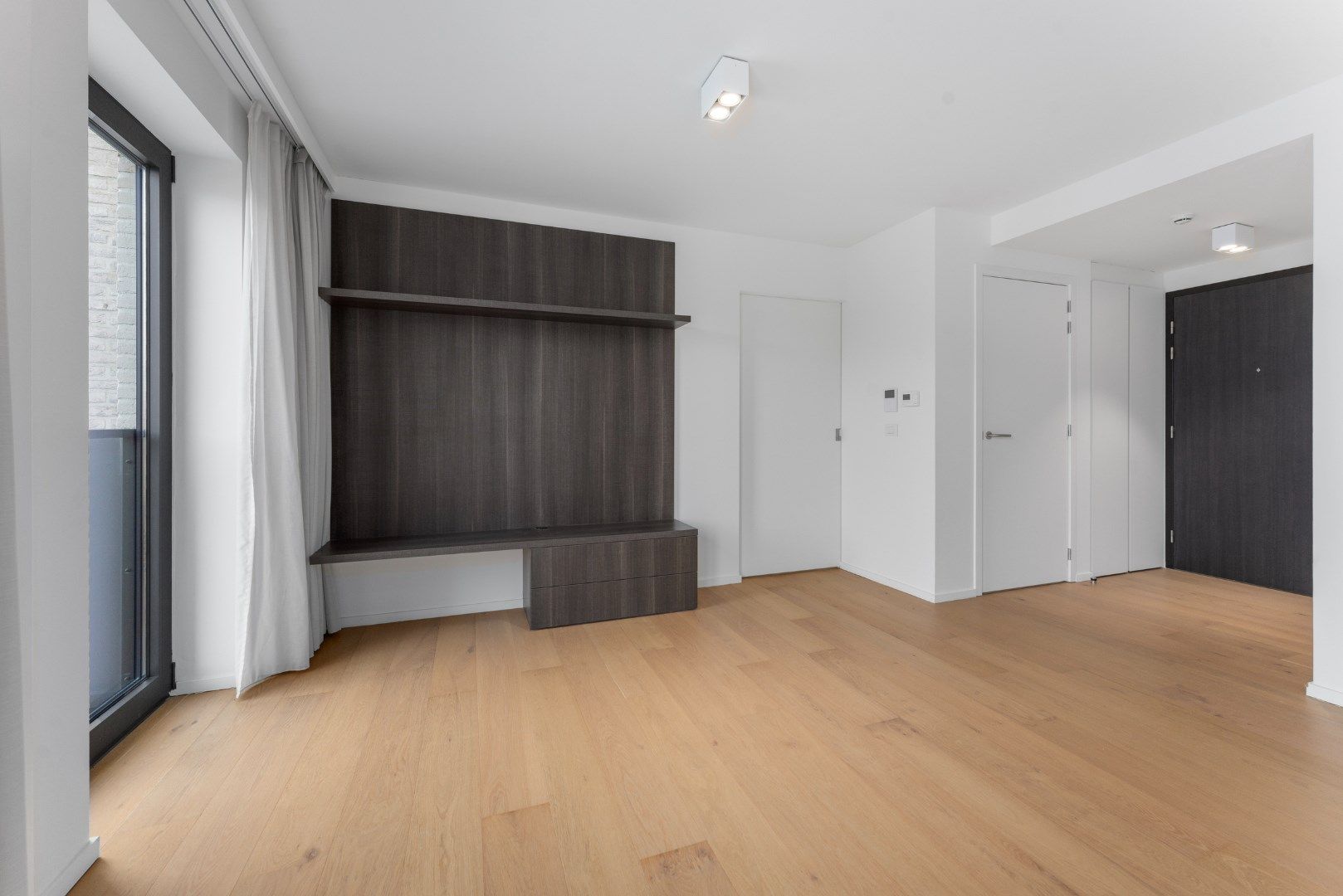 Mooie serviceflat te koop in standingvol gebouw foto 4