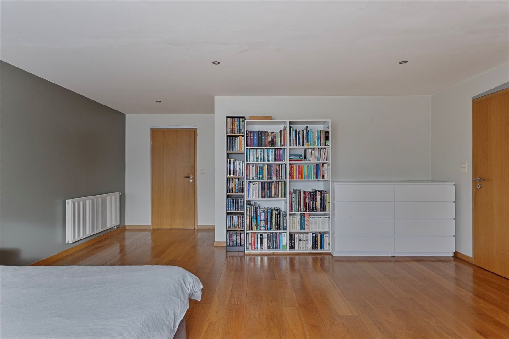 TE KOOP: Ruime woning met praktijkruimte in Maasmechelen! foto 16