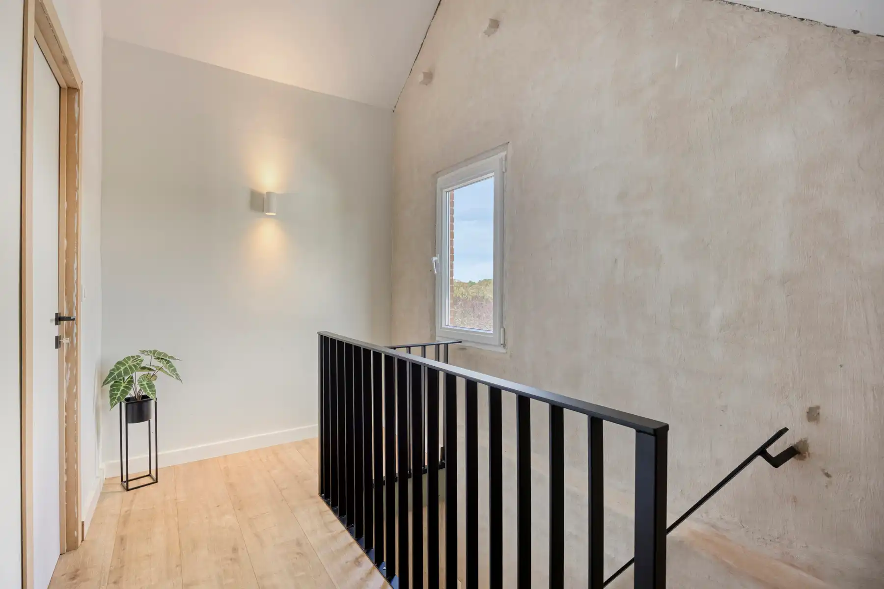 Karaktervolle, ruime woning met onderhoudsvriendelijke tuin foto 22