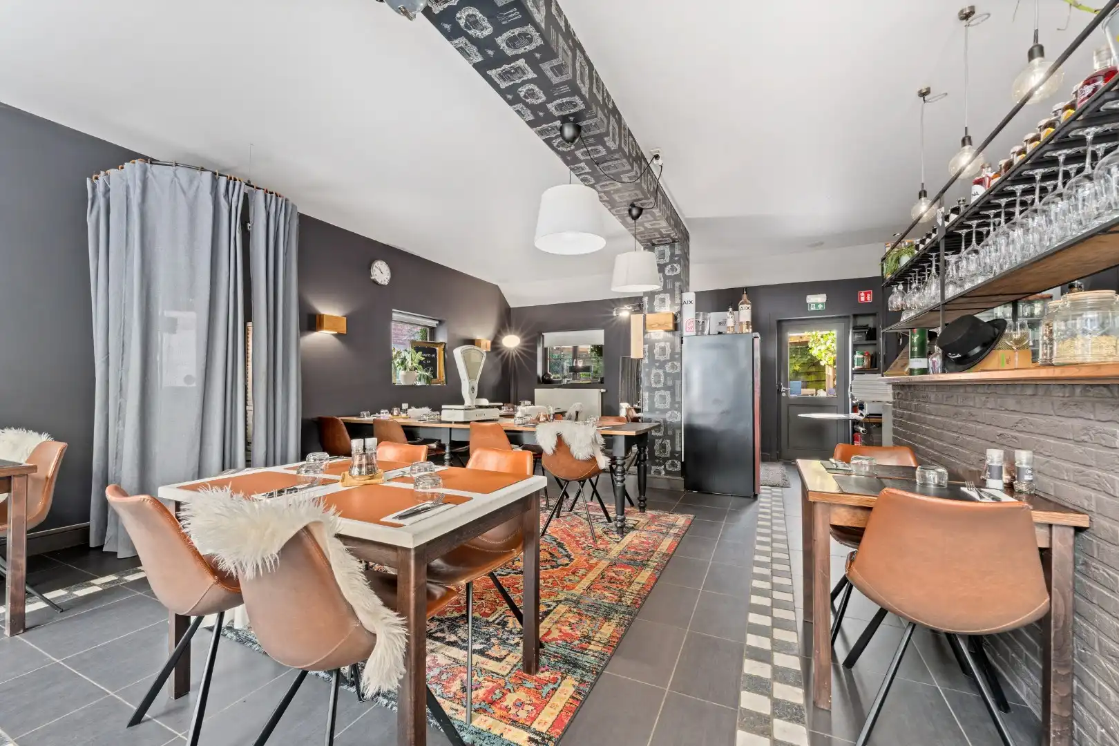 Karaktervolle woning aan het kanaal in Bornem foto 6