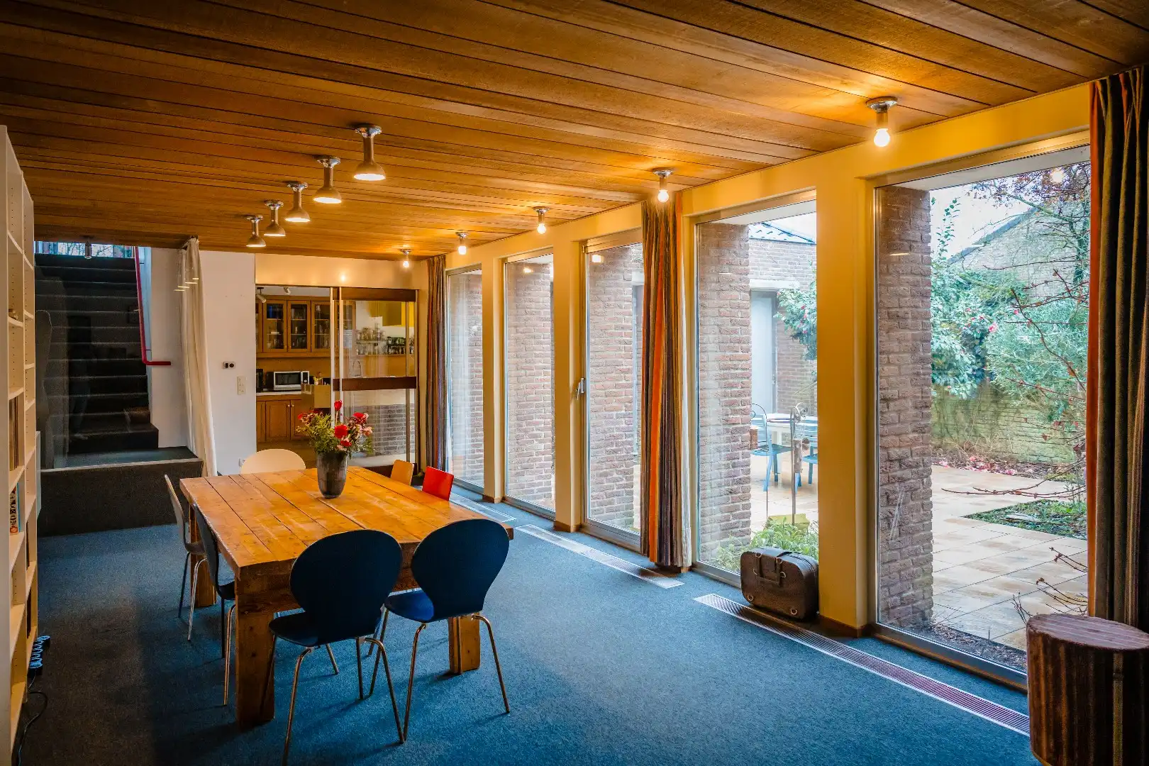 Unieke woning met 5 slaapkamers residentieel gelegen te Eeklo foto 2