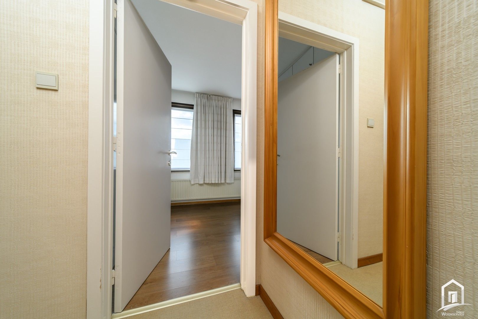 Instapklare halfopen bebouwing met tuin en garages in Denderleeuw foto 25