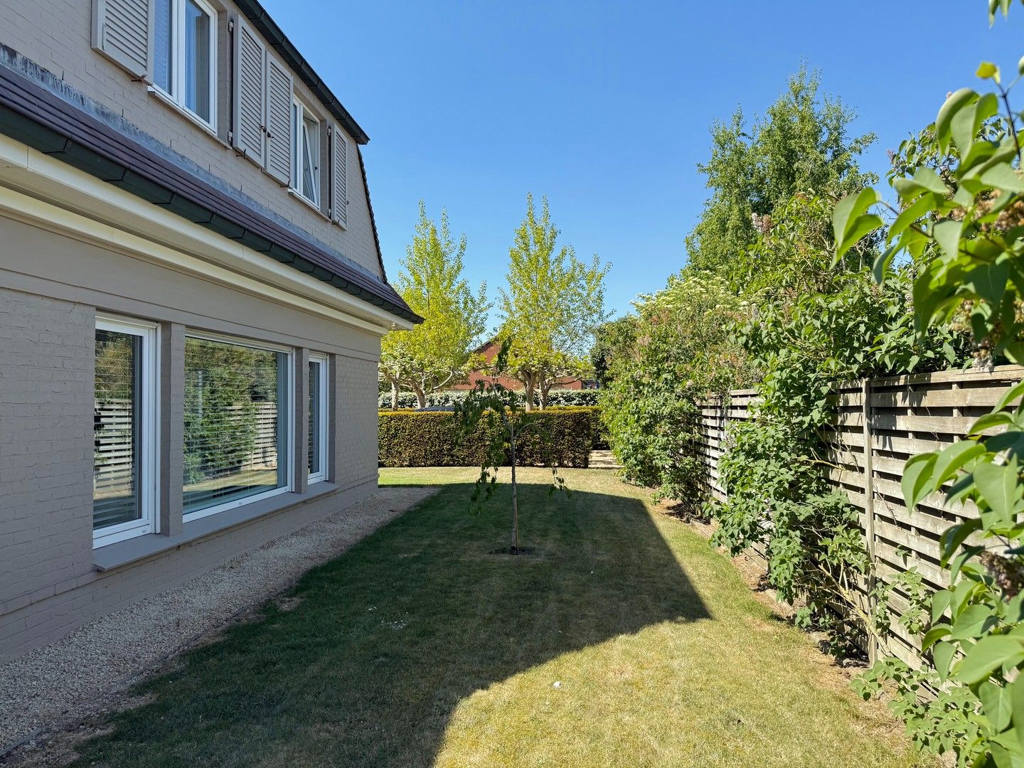Top afgewerkte Villa op zongericht perceel. foto 27