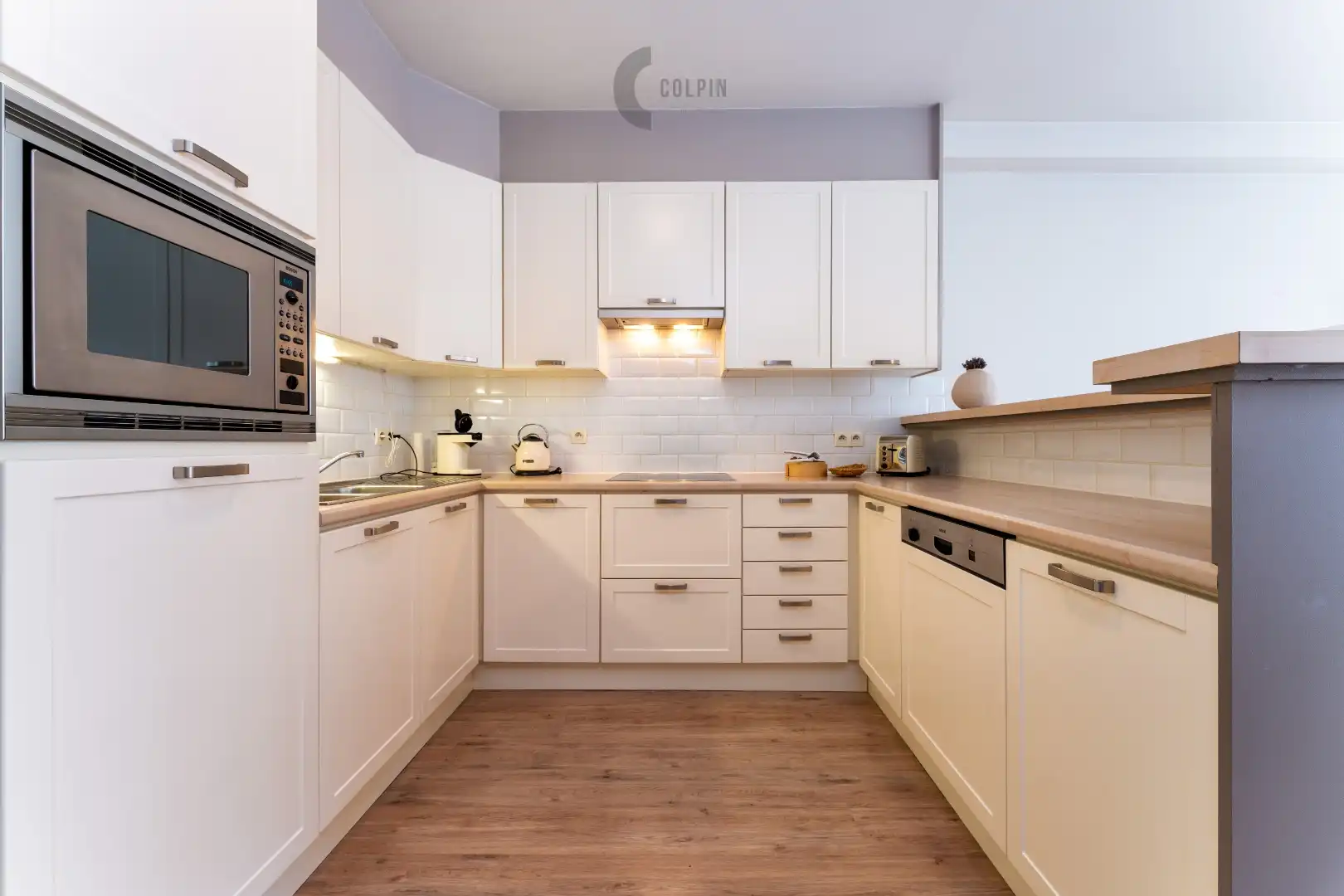 Lichtrijk appartement vlakbij de zee in Heist foto 6