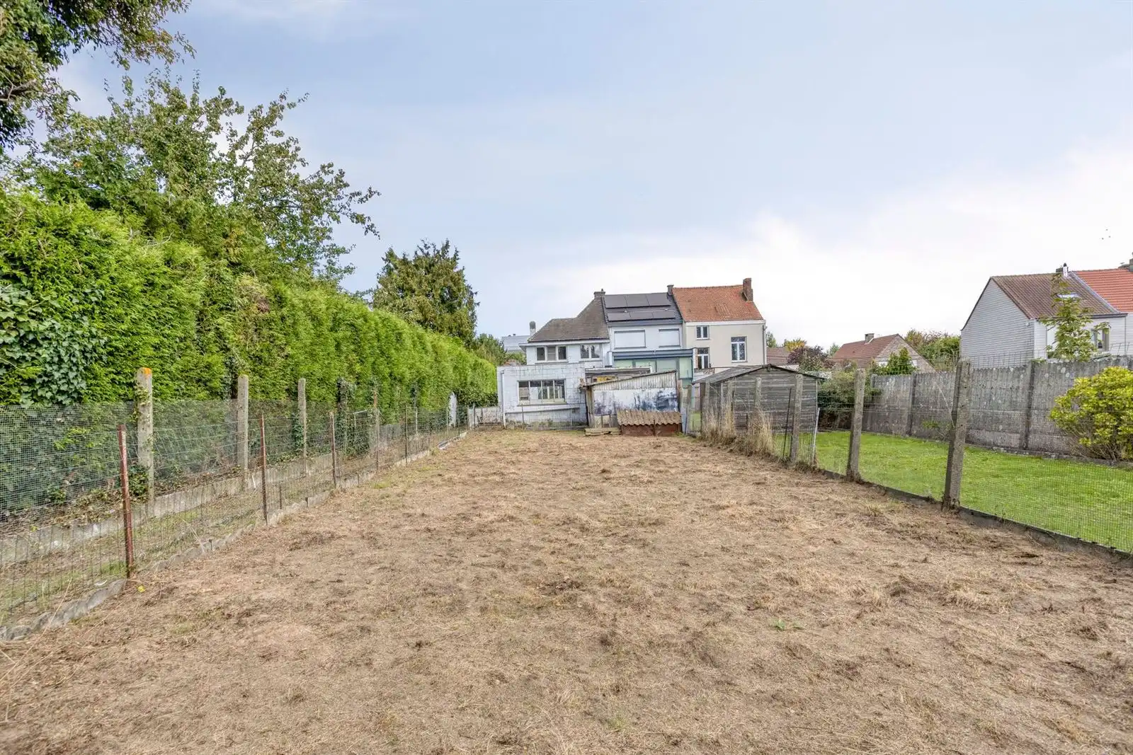 Drie-gevelwoning te Halle foto 27