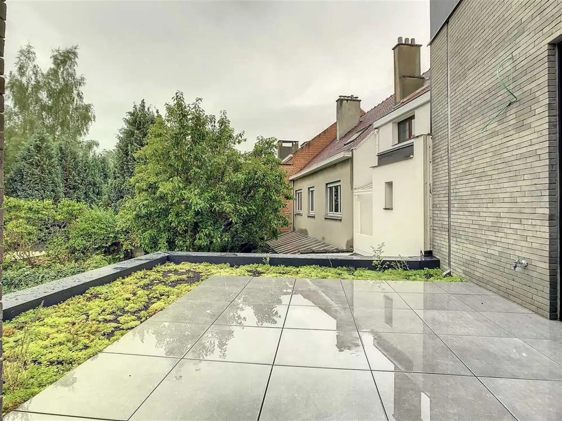 Moderne en lichtrijke praktijkruimte in nieuw gebouw foto 11