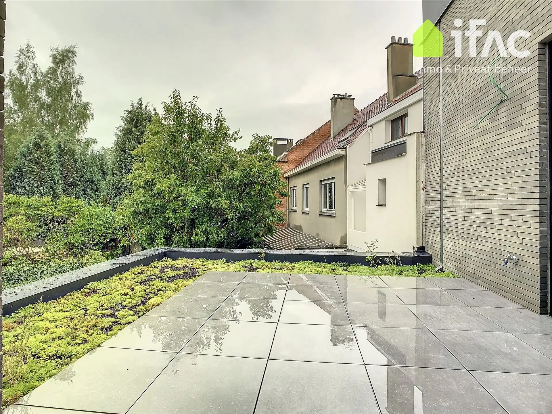 Praktijkruimte met moderne en lichtrijke inrichting foto 11
