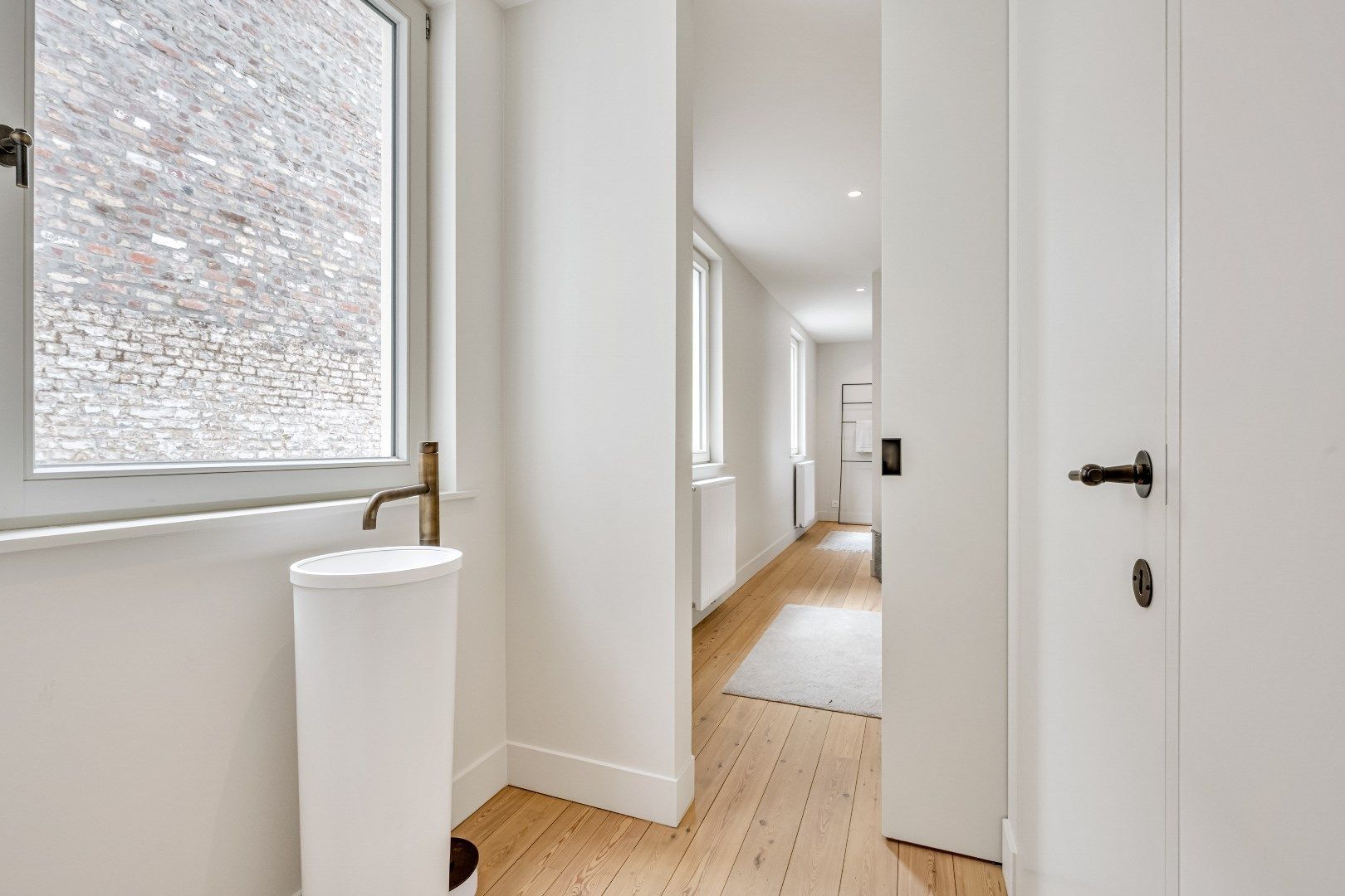 Prachtig gerenoveerd herenhuis in het centrum van Kortrijk. foto 13