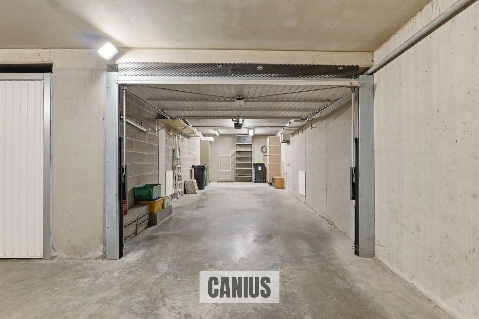 STIJLVOL GELIJKVLOERS APPARTEMENT MET DRIE SLAAPKAMERS foto 28