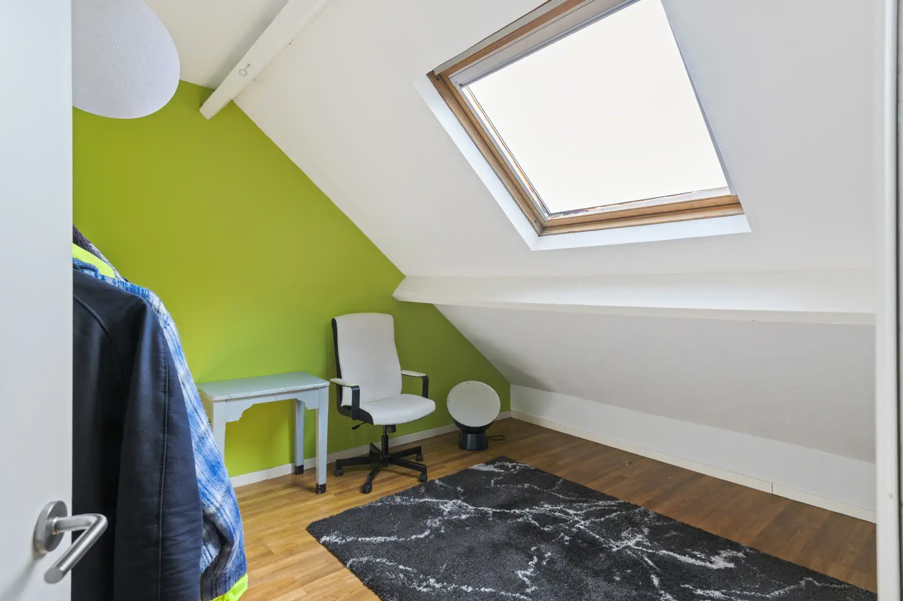 Leuke woning met 4 kamers met heerlijke tuin foto 19
