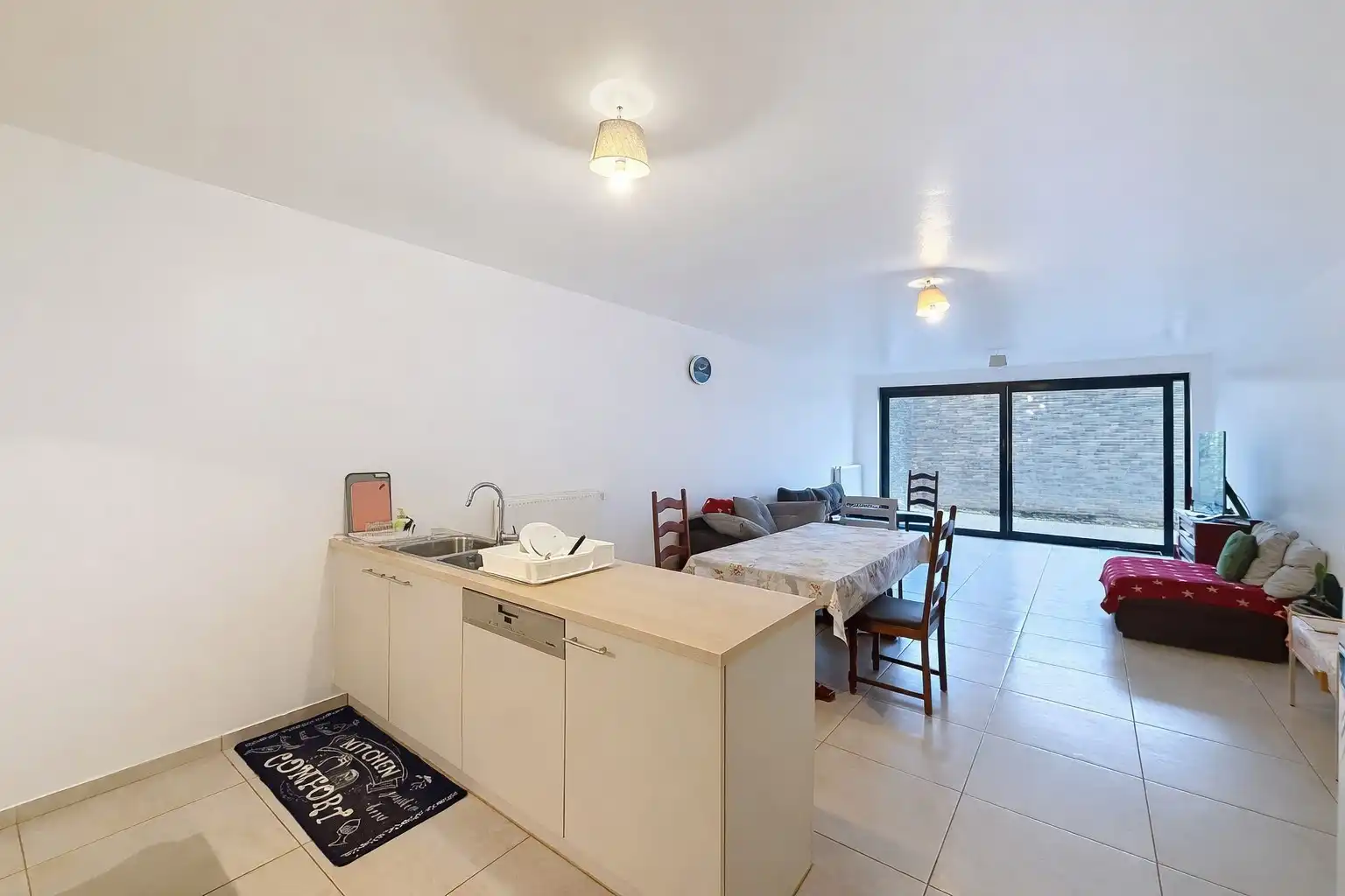 Centraal gelegen appartement in het hart van Westrozebeke foto 2